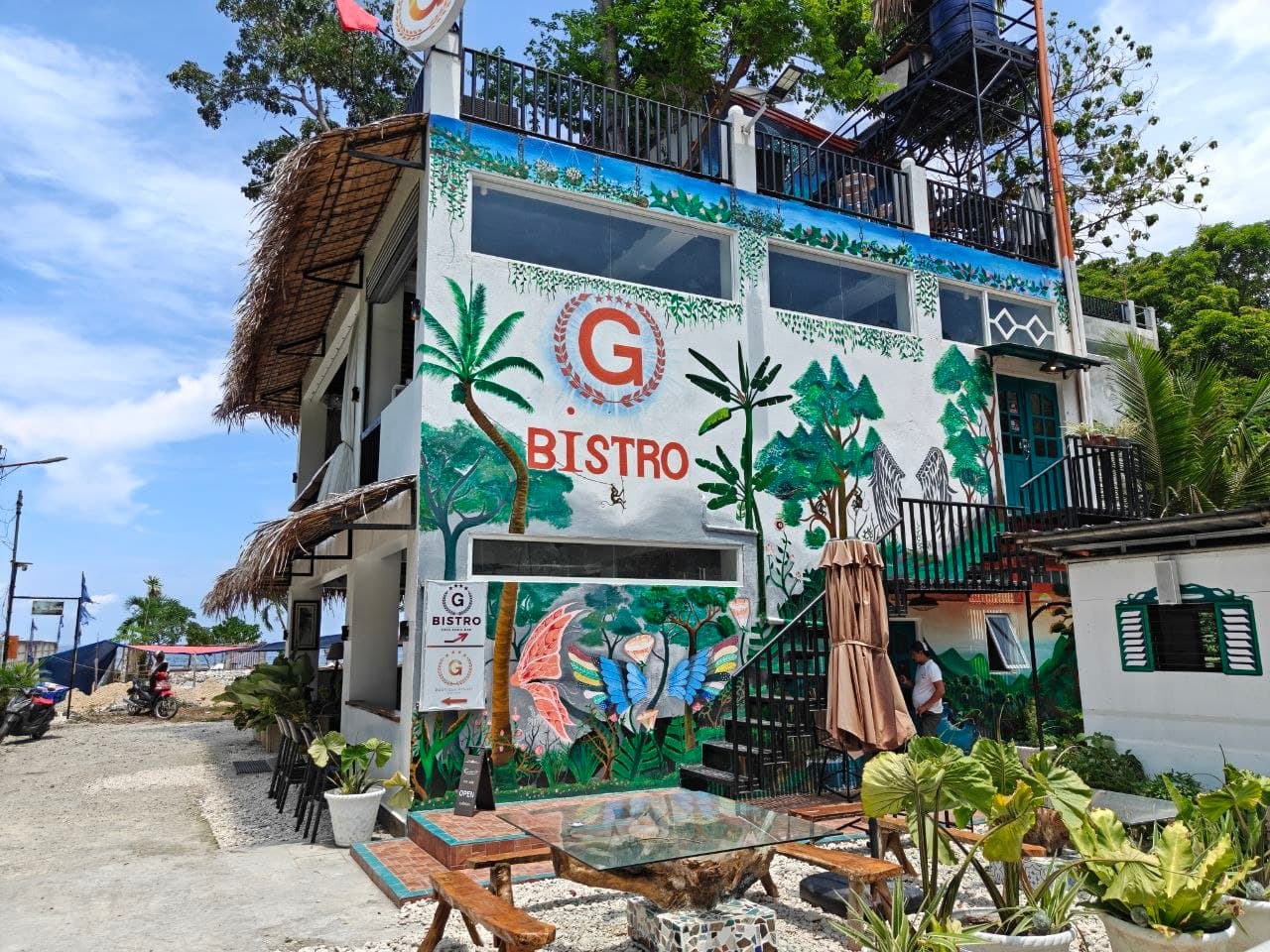 G Bistro