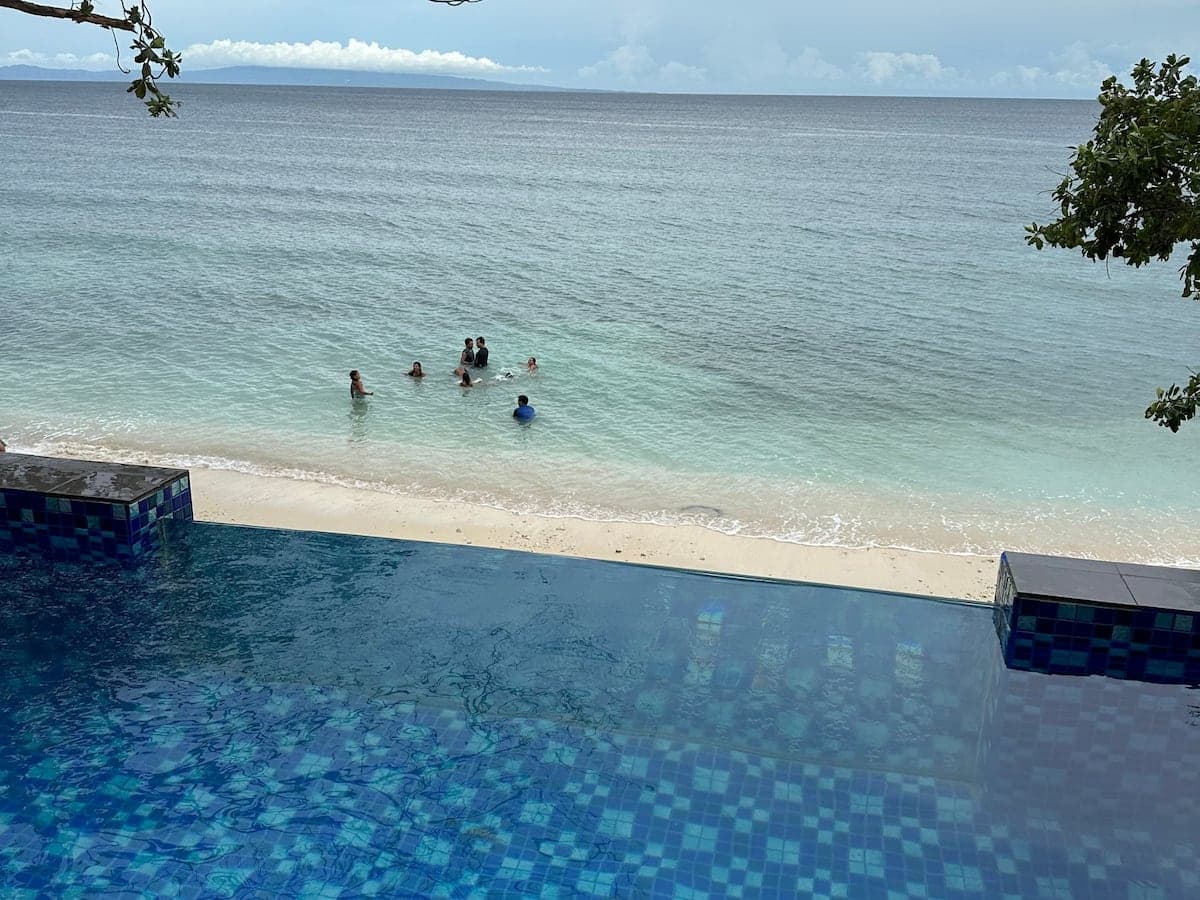 The beach & pools